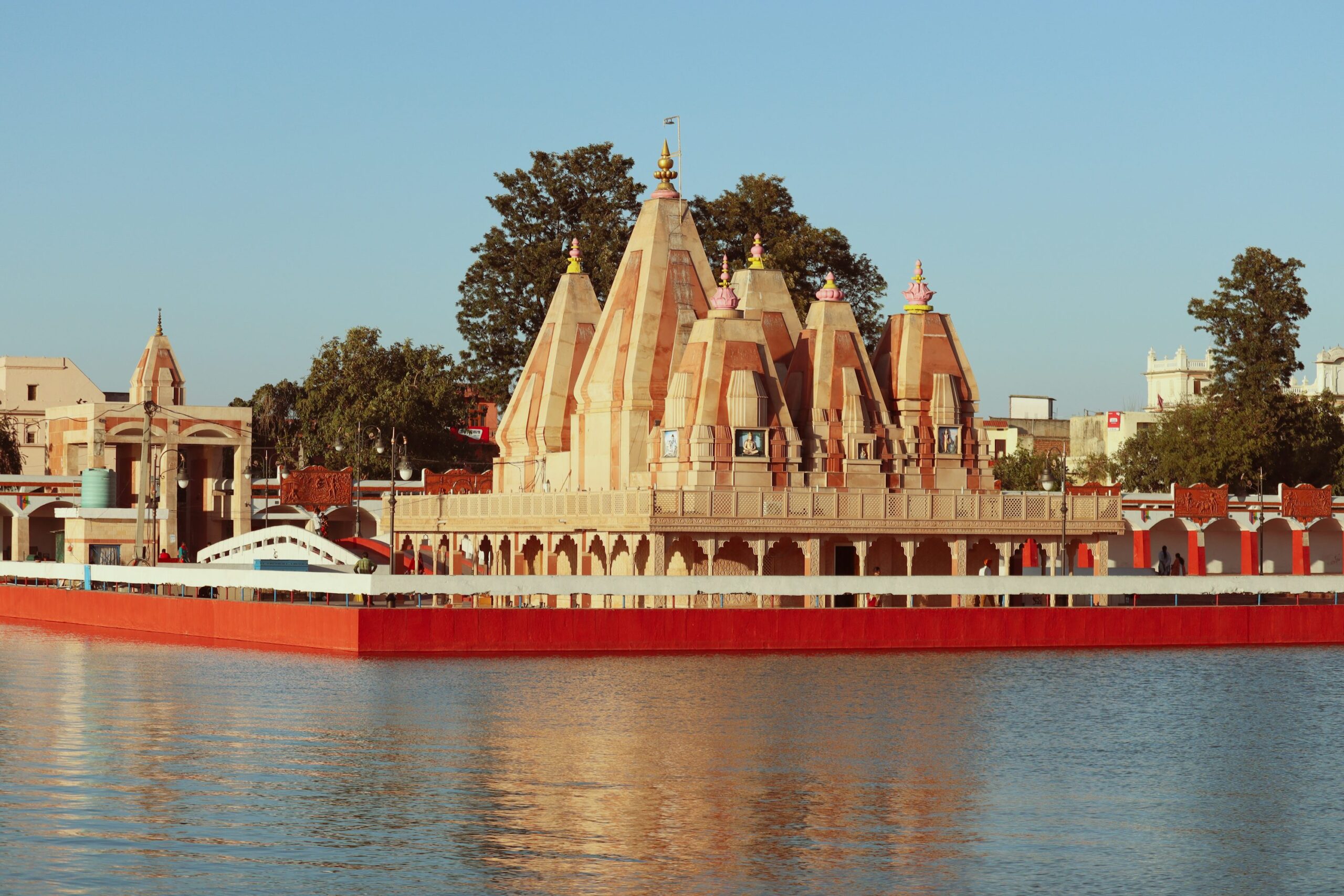 A hub of agriculture and industry, also known for the historic battlefields of Kurukshetra.