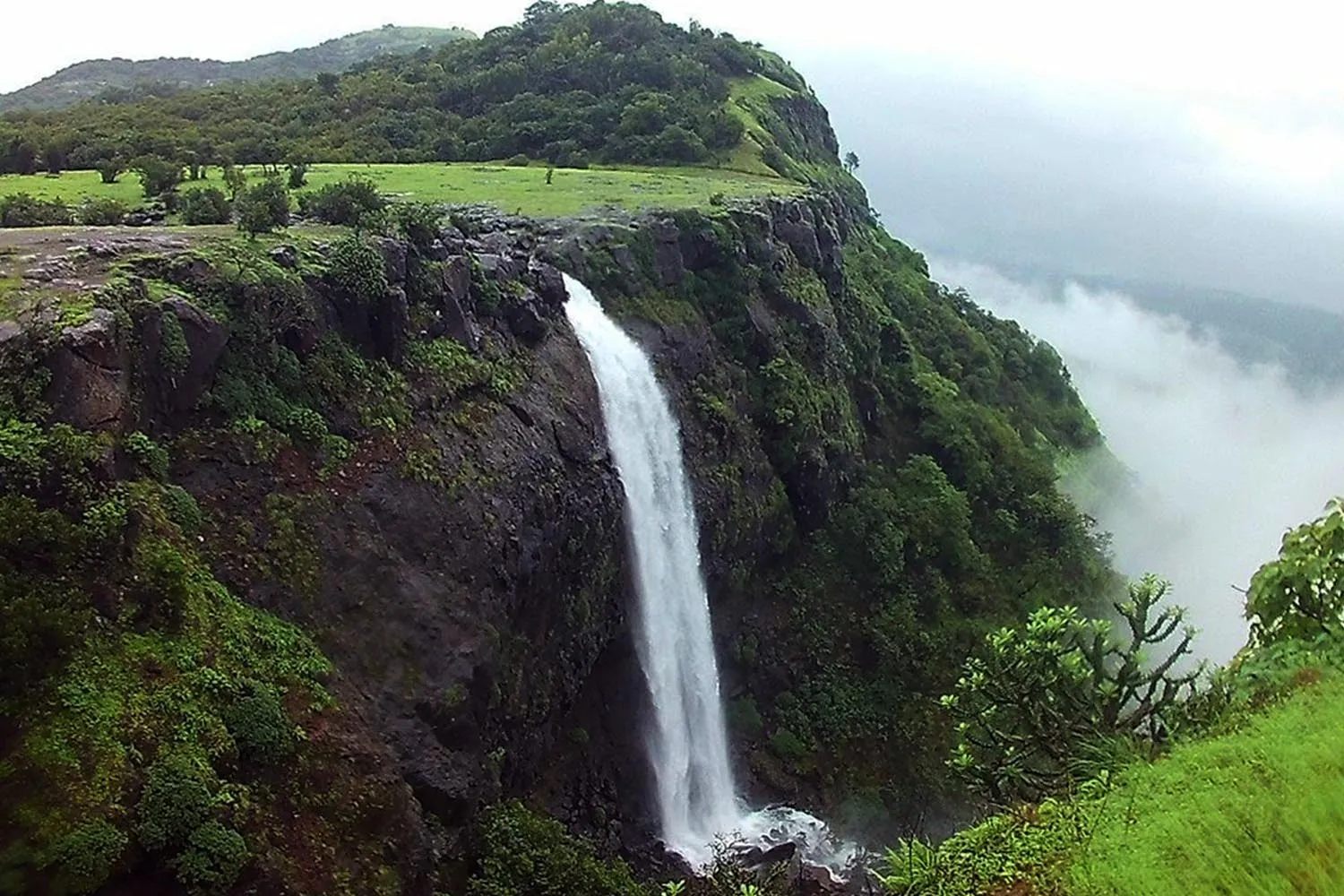 Located near Pune, Madhe Ghat is a pristine waterfall accessible through a scenic trek