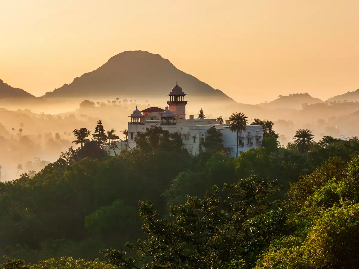 Mount Abu is among the most scenic hill station places to visit near Udaipur, Rajasthan perfect for a relaxing escape.