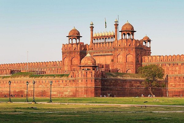 Delhi’s heritage is a blend of rich history, ancient monuments, and cultural landmarks that tell the story of its glorious past.