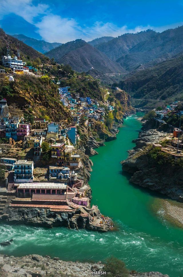 Visit Devprayag near Rishikesh, where the Alaknanda and Bhagirathi merge to form the Ganges.