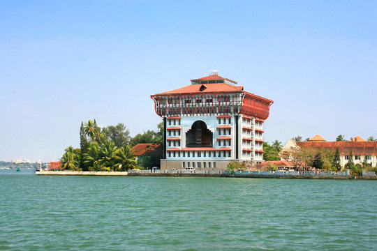 Aerial view of Willingdon Island, a bustling port and comamercial hub surrounded by backwaters.