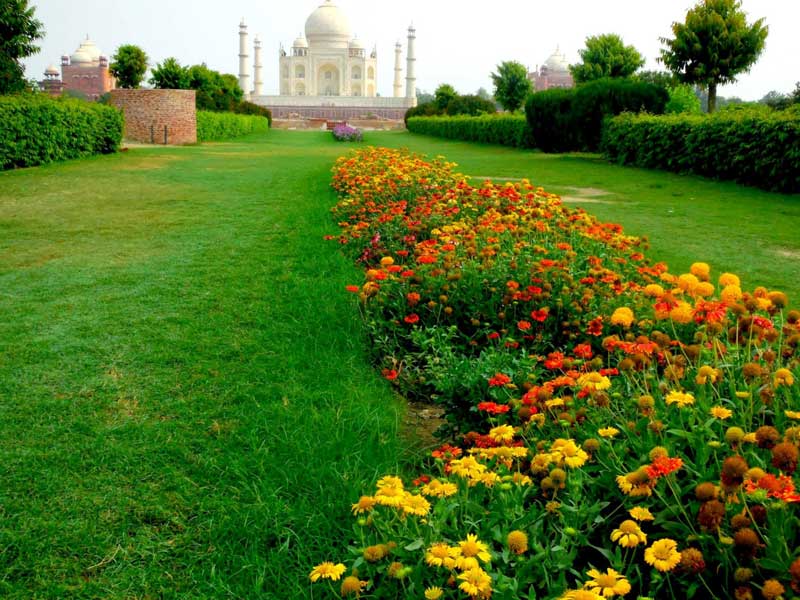 places to visit in Agra – Mehtab Bagh