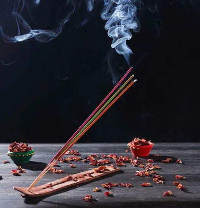 Take home aromatic natural incense & oils from Rishikesh, for mindful living.
