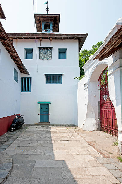 Paradesi Synagogue, a must-visit place in Kochi with stunning hand-painted tiles.
