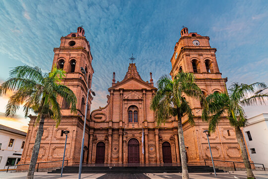 Gothic-style Santa Cruz Basilica, a beautiful place to visit in Kochi for architecture lovers.