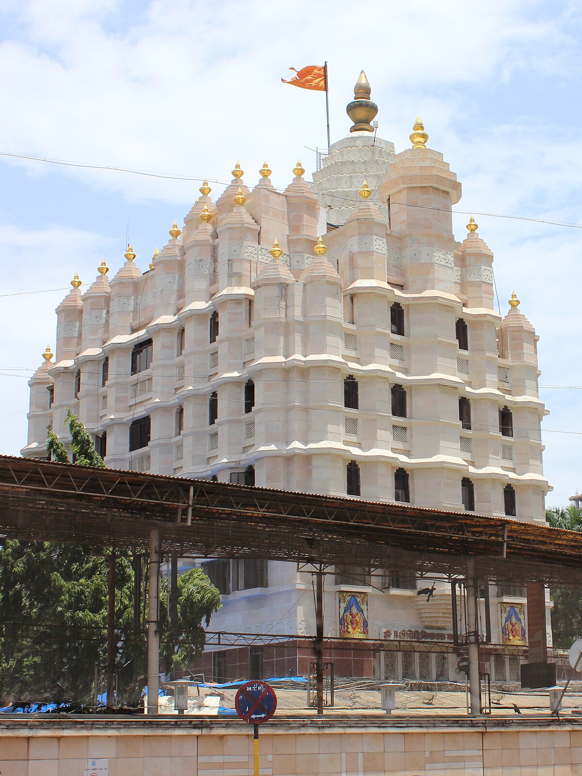 Siddhivinayak Temple, a sacred place to visit in Mumbai