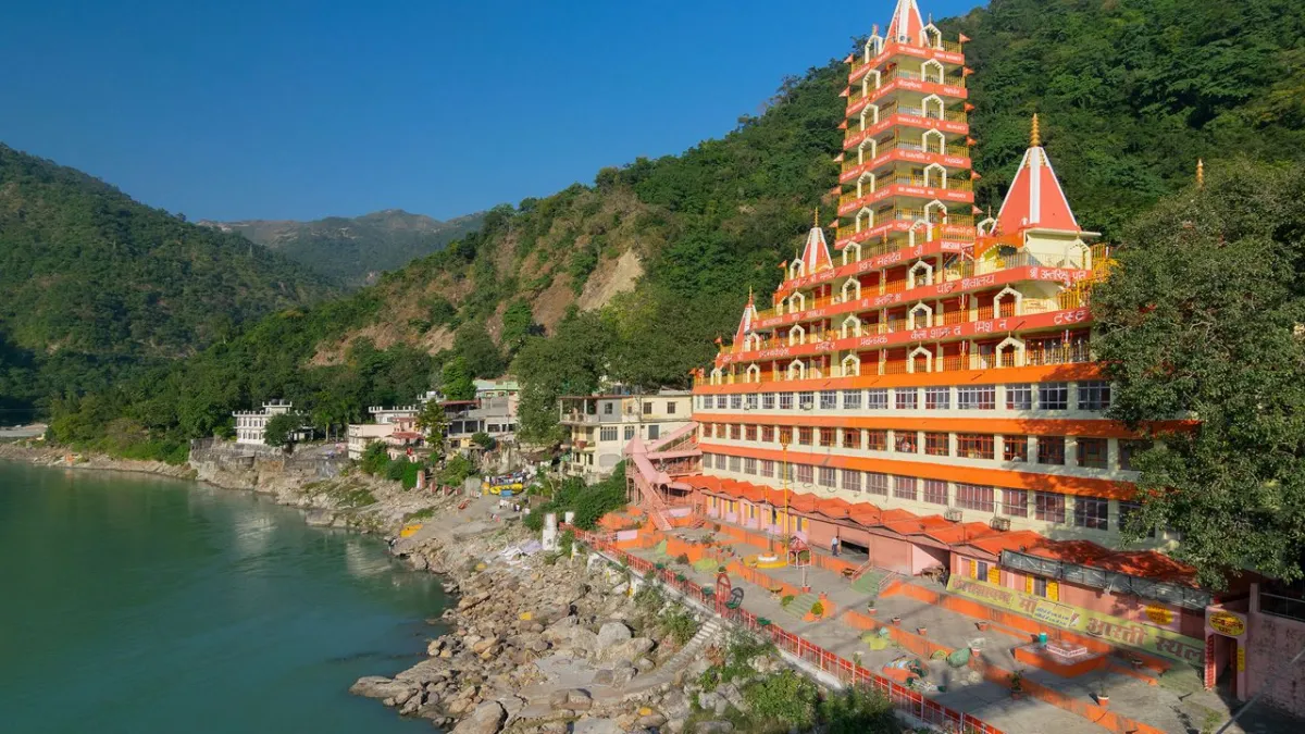 Seek blessings at the ancient Lakshman Temple in Rishikesh, a must-visit.