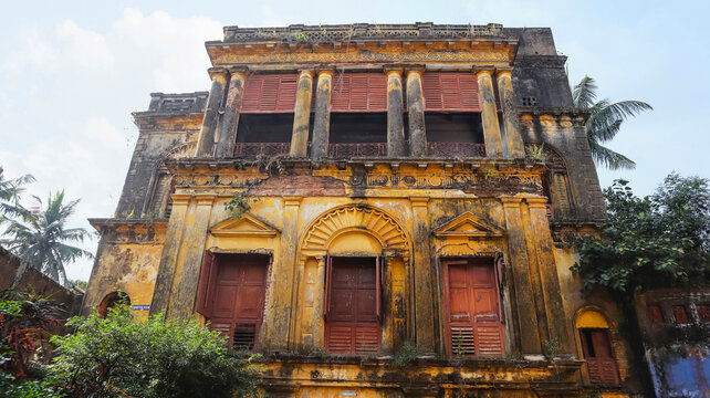 Rich heritage of Kanpur: Colonial-era buildings, ancient temples, bustling markets, and vibrant cultural traditions along the Ganges.