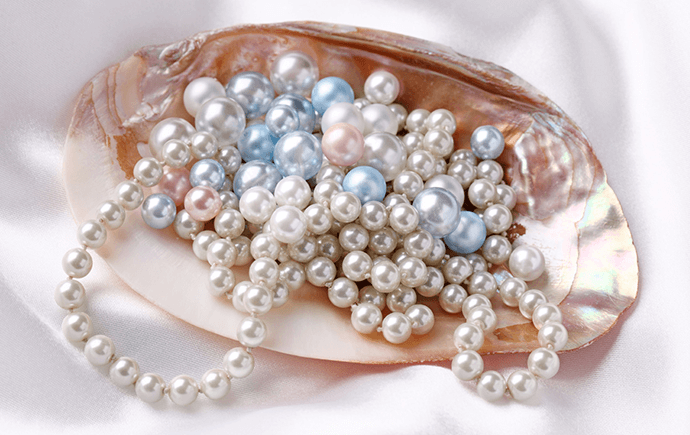 Lustrous jewelry shopping among luxury places to visit in Hyderabad