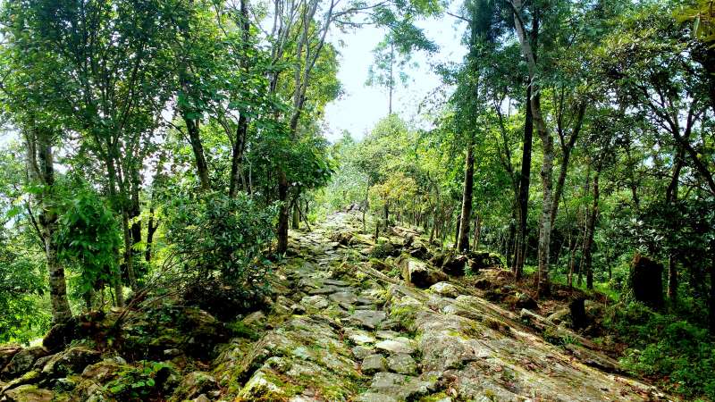 Longkhum Village's cliffside location offers dramatic places to visit in Nagaland with meteorite-forged swords.