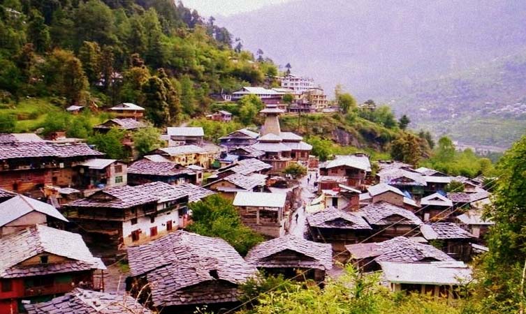 Ancient streets and traditional homes in Malana, Himachal Pradesh
