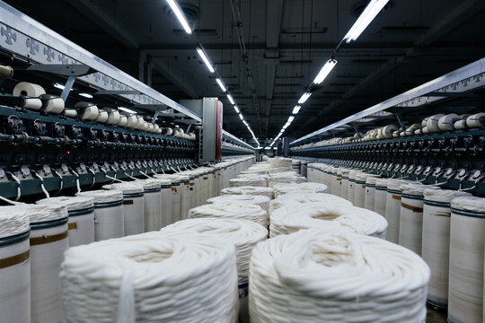 Durable, finely woven mill-made cotton fabrics from Kanpur’s textile industry.