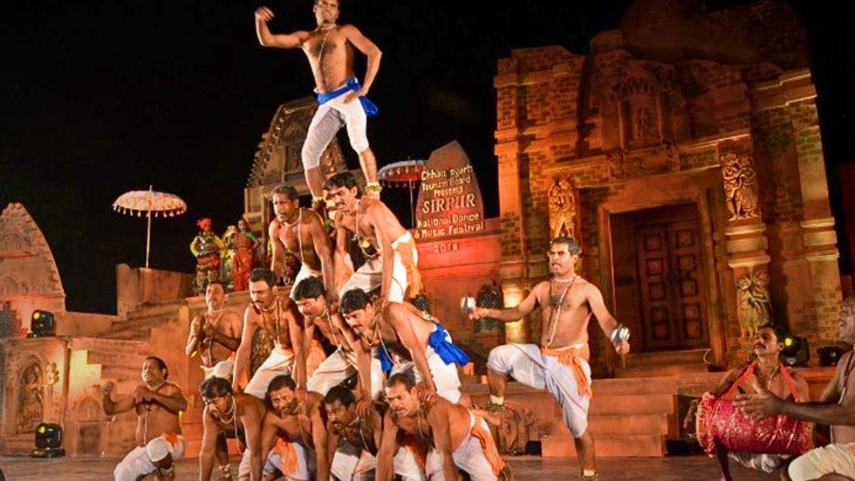 Panthi dance of Chhattisgarh is a spiritual tribal dance performed during festivals.