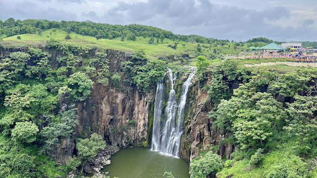 Scenic in places to visit in Bihar, perfect for trekkers.