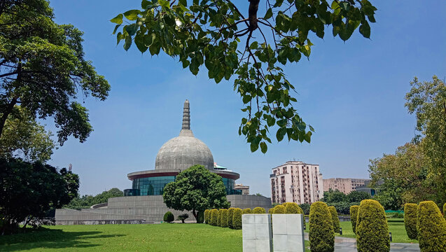 Essential in places to visit in Bihar, blending history at Golghar and modernity along the Ganges.