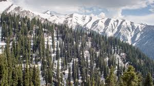 Scenic viewpoint at Sinthan Top in Jammu and Kashmir
