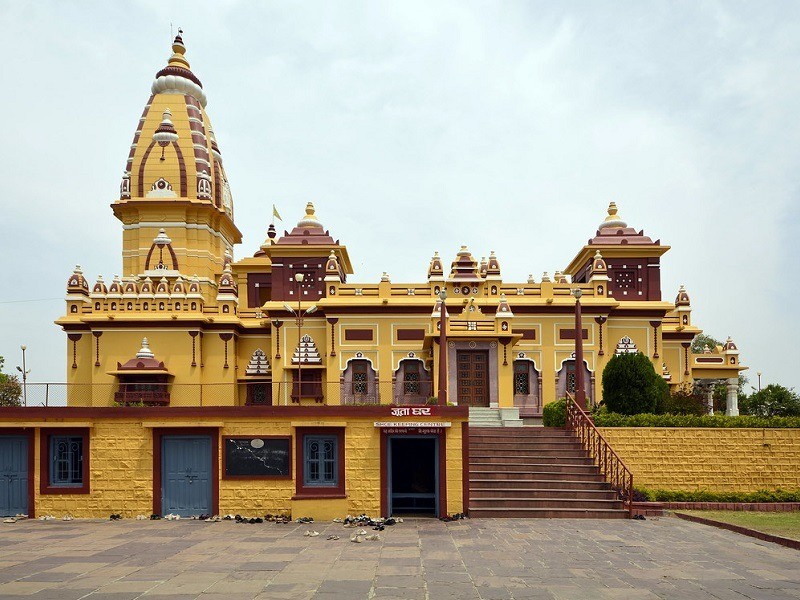 Birla Museum Bhopal, a cultural place to visit in Bhopal showcasing historical artifacts