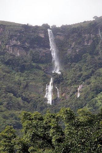 A scenic waterfall along the Ooty-Mysore route, great for a refreshing stop.
