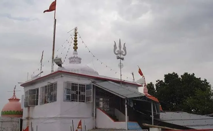 Pahari Mandir, a spiritual place to visit in Ranchi with panoramic city views