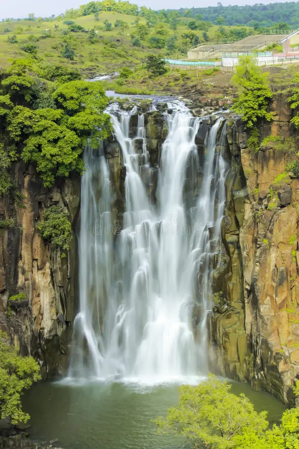 Patalpani Waterfall, beautiful natural place to visit near Indore city