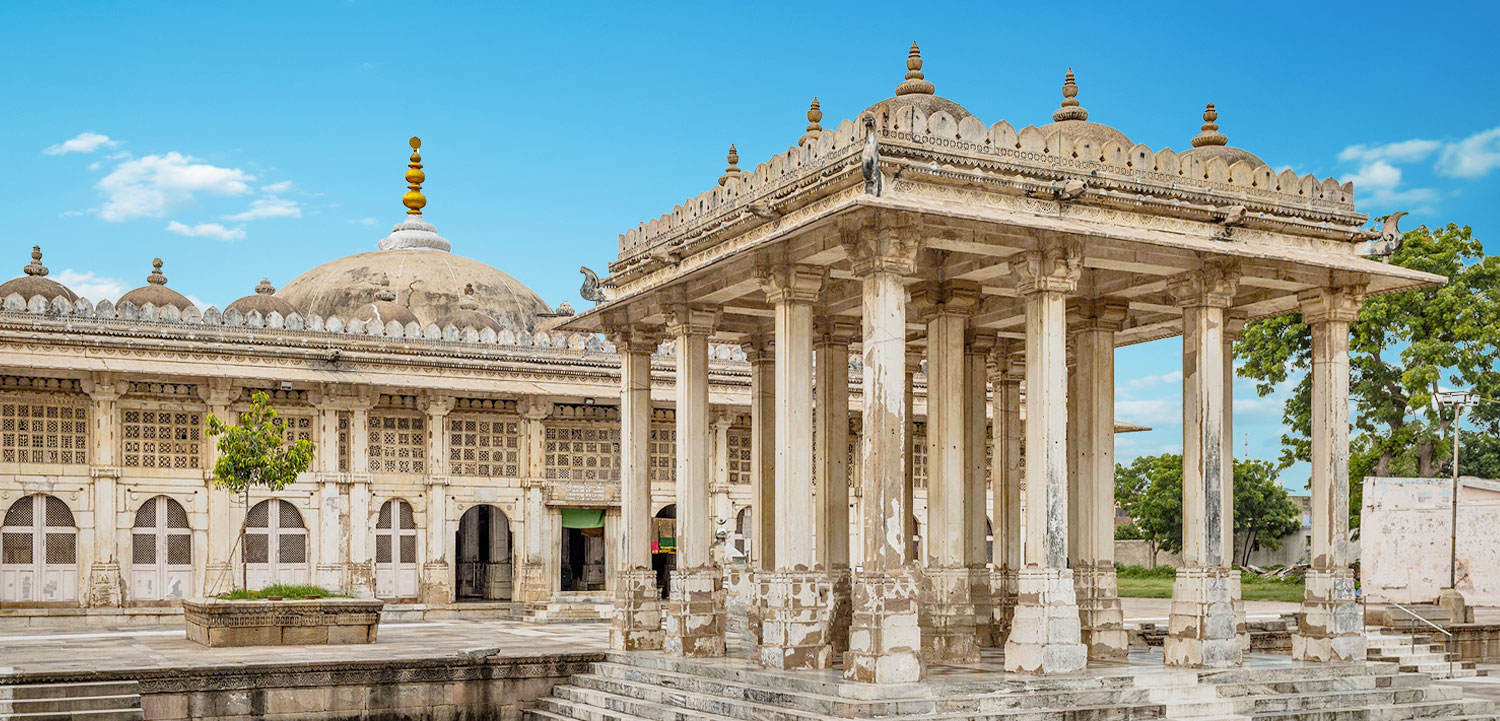 Sarkhej Roza mosque and tomb complex Ahmedabad