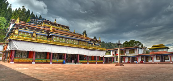 Visitors are drawn here for its spiritual aura and the panoramic views of the surrounding mountains.