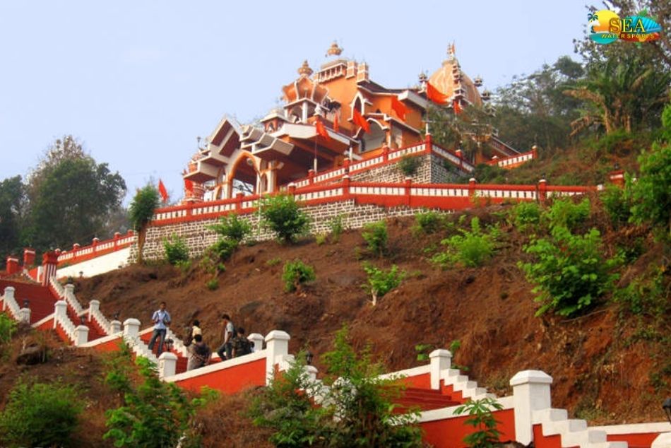 Hill in Panaji with colonial houses and views.