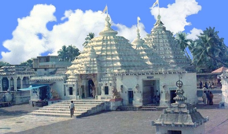Baladevjew Temple, spiritual places to visit near Bhubaneswar in Kendrapara.