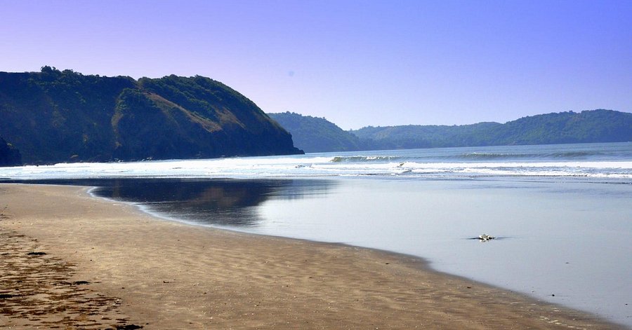 Bhatye Beach, a peaceful sandy beach in Ratnagiri perfect for relaxation.