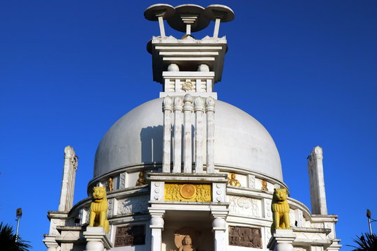 Dhauli Giri’s Shanti Stupa, iconic Buddhist places to visit near Bhubaneswar.