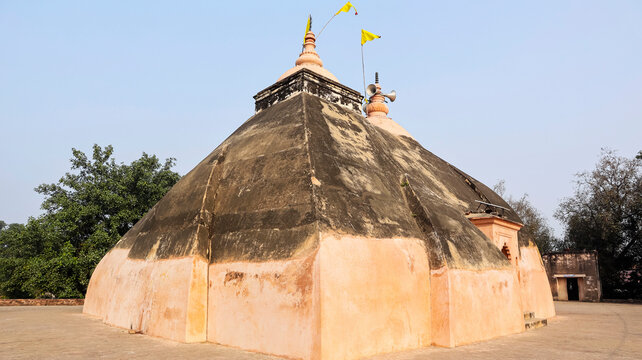 Jagannath Temple in Behta Bujurg – A sacred Hindu shrine dedicated to Lord Jagannath, known for its vibrant Rath Yatra celebrations near Kanpur.