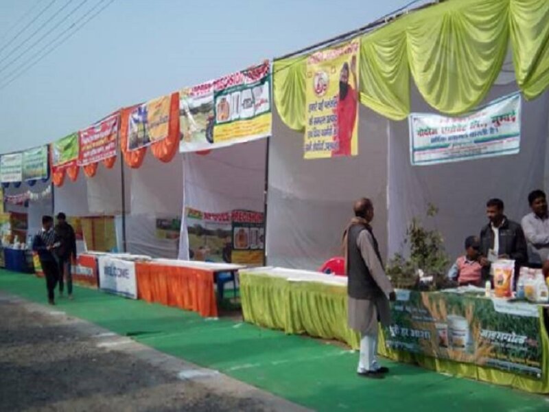 Vibrant fairground hosting exhibitions and cultural events, popular among locals and tourists.