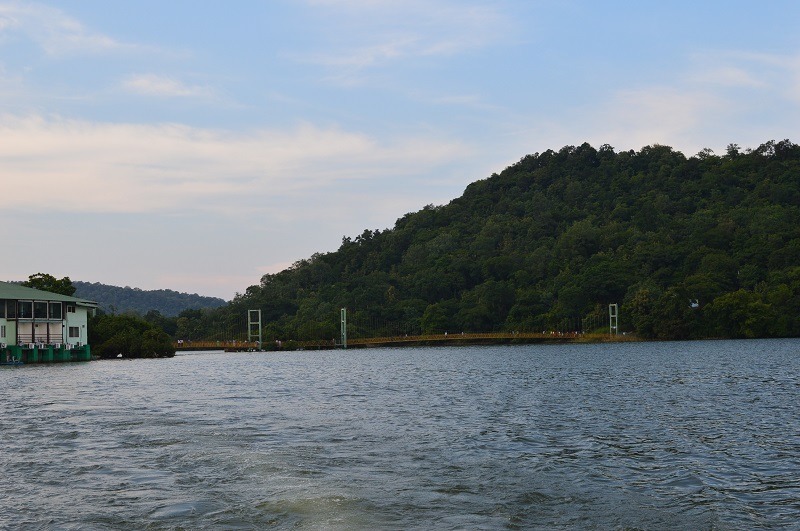 Picturesque Laknavaram Lake with suspension bridges, a scenic getaway near Warangal.