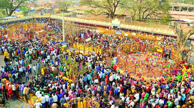 Medaram Jatara, a vibrant tribal fair among unique places to visit near Warangal.