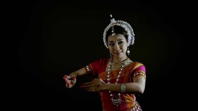 Odissi music in Bhubaneswar, traditional Odisha classical melodies
