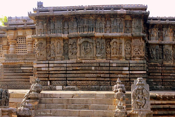 Old Hoysala Streets, Halebidu, Karnataka