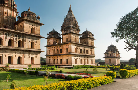 Magnificent Orchha, a heritage place to visit near Kanpur.