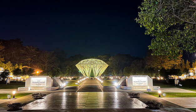 The well-maintained floral clock and gardens at Sir Dorabji Tata Park in Jamshedpur.