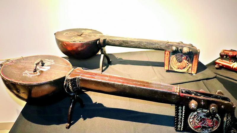 Vibrant Telangana folk music, reflecting Warangal’s rural cultural roots.