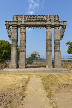 Iconic Kakatiya Kala Thoranam, a historic stone arch symbol of Warangal’s heritage.