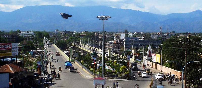 Siliguri offers perfect city vibes to enjoy alone time.