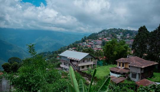 This place few km from Siliguri offers a serene view.