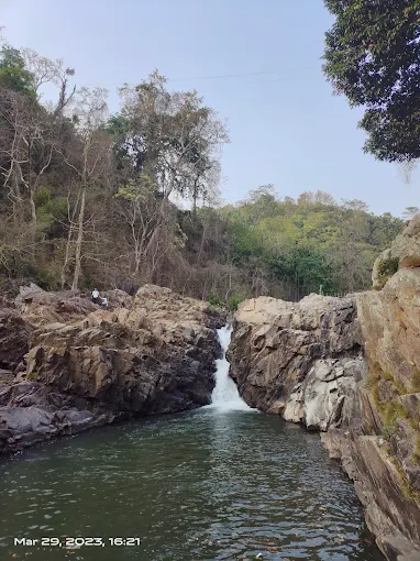 Surrounded by falls and scenic beauty