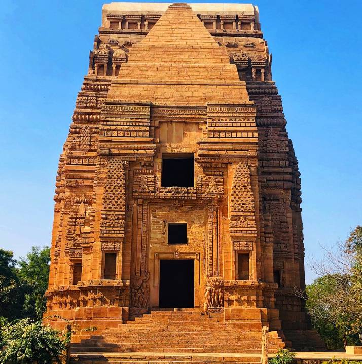 The unique and towering structure of Teli Ka Mandir, a prime place to visit in Gwalior.