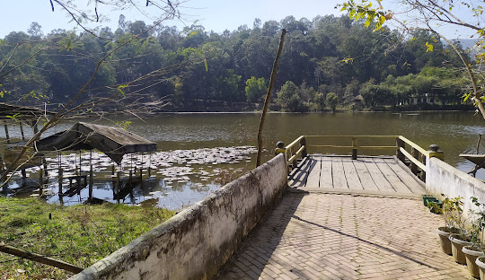 This lake is known for its freshwater in Bishnupur