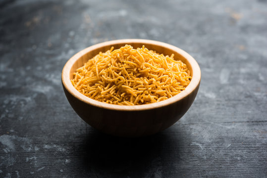 A close-up of the thin, crispy strands of famous Bikaneri bhujia.
