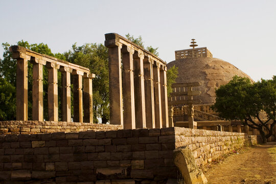 An artistic depiction of monks at the ancient Sanchi monastery.