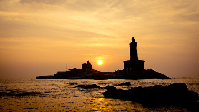 Panoramic view of the ocean confluence at Kanyakumari's coastline.
