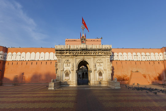 Bikaner devotees paying respects to the sacred rats at the unique Karni Mata Temple in Deshnok.